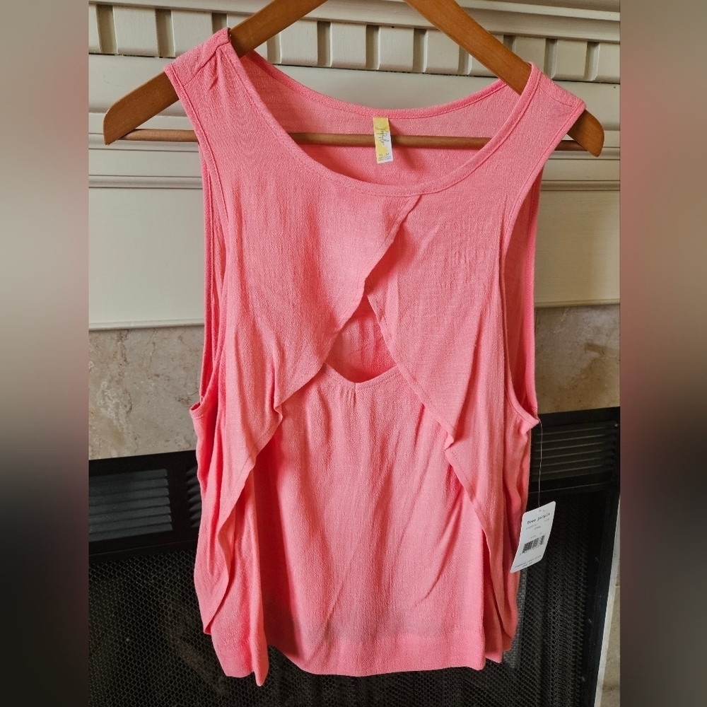 Free People Coral V-Neck Tank – NWT, Size M